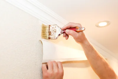 Pose de papier peint aux Andelys — revêtements muraux et toiles de verre